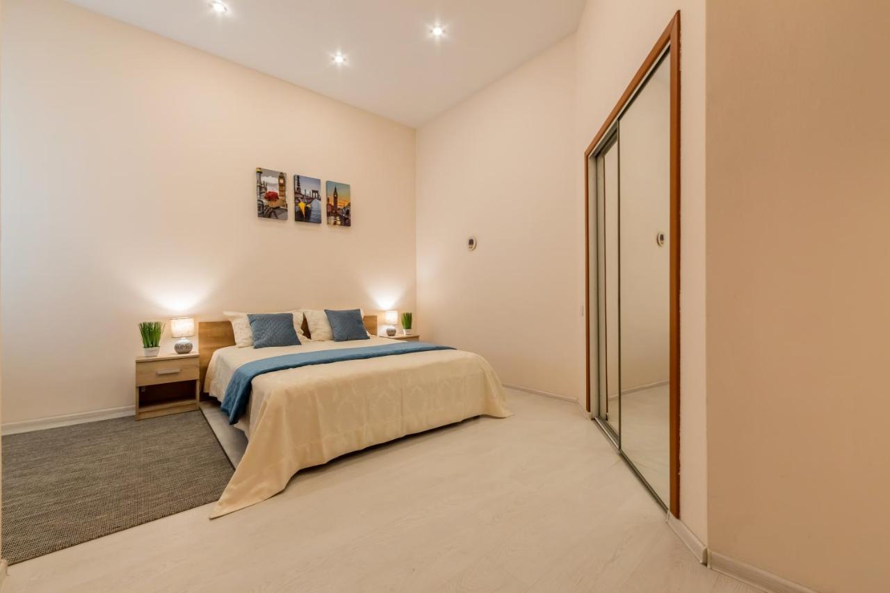 2К Квартира Між Майданом Та Софією Київською Apartment Exterior photo